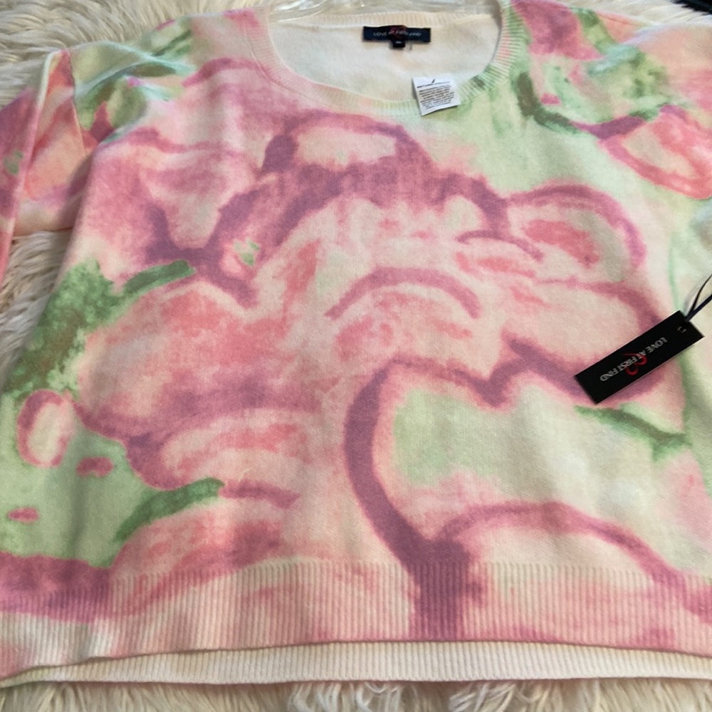 Love at first find sweater size XL brand new with tags very soft - Picture 11 of 12